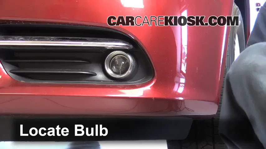 2013 Chrysler Town and Country Touring 3.6L V6 FlexFuel Éclairage Feu antibrouillard (remplacer l'ampoule)
